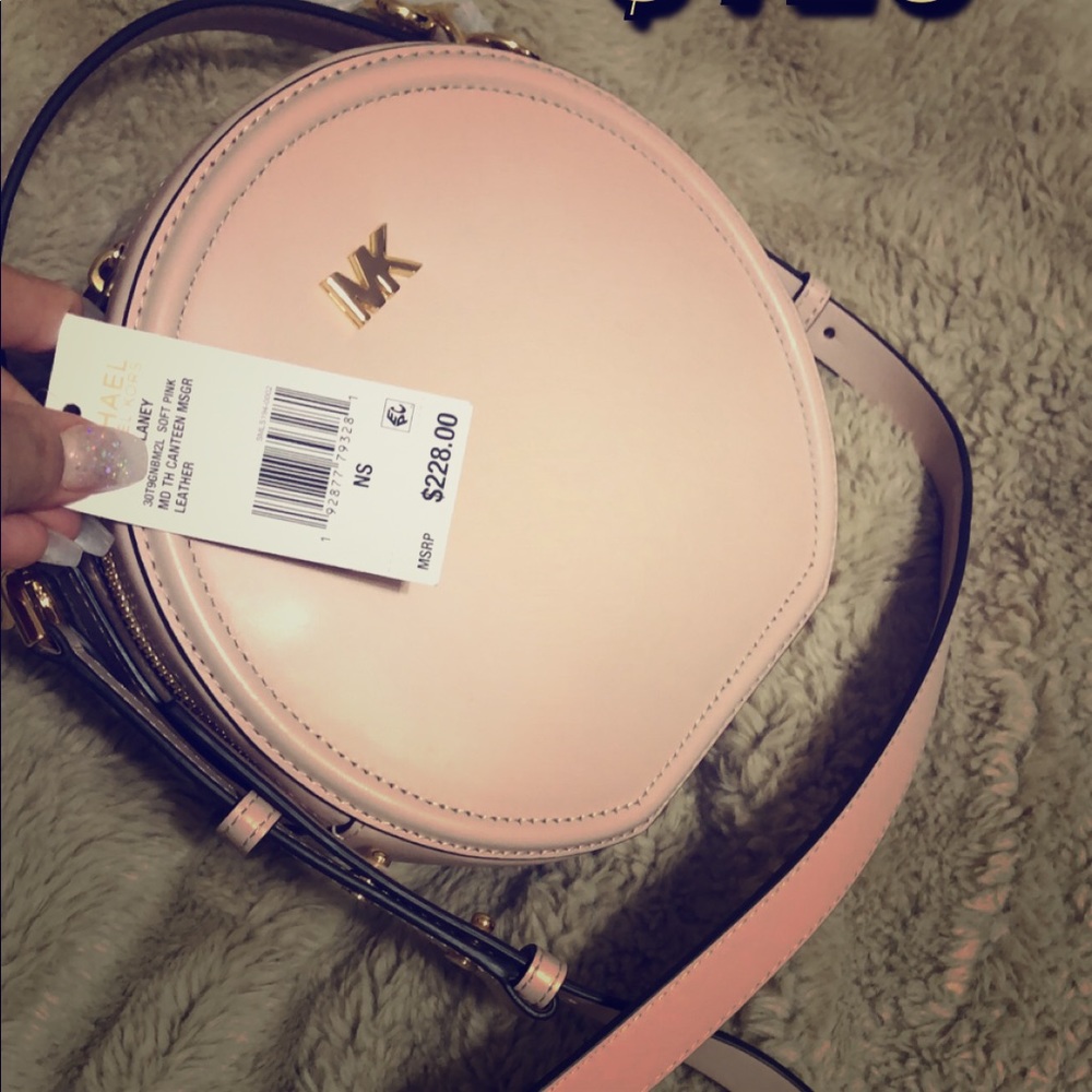 Michael Kors Crossbody